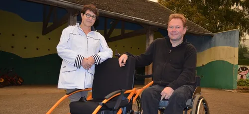 C'est l'un des rares maires français en fauteuil roulant...