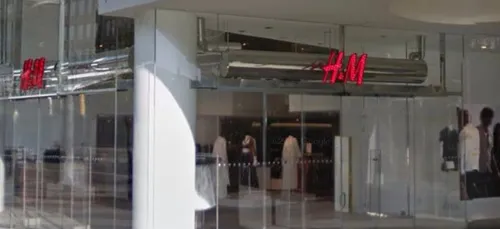 C'est le bazar dans le centre-ville de Vannes