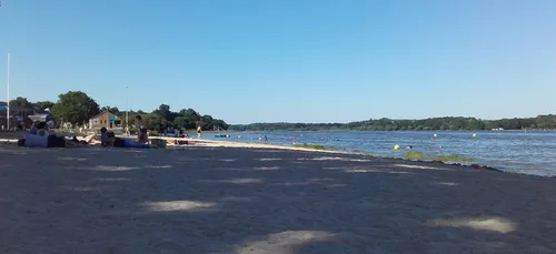 La lutte contre les cyanobactéries dans le Lac au Duc de...