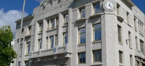 Les différentes coupes budgétaires et autres réformes fiscales du...