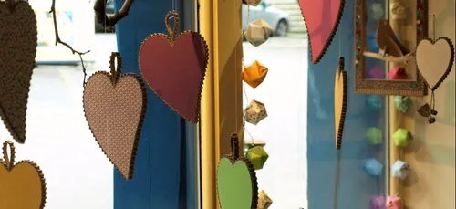 Créer sa déco de Noël en carton