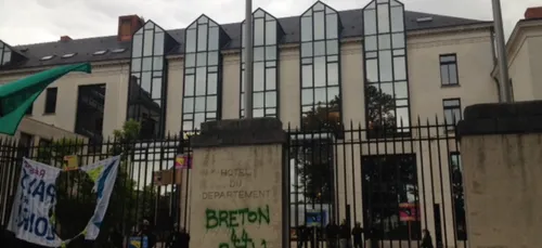 67 000 signatures pour la tenue d'une consultation sur la...