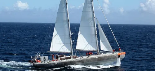 La goélette Tara de retour à Lorient