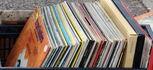 A Redon, beau succès pour le 32e salon du livre ancien et du vinyle
