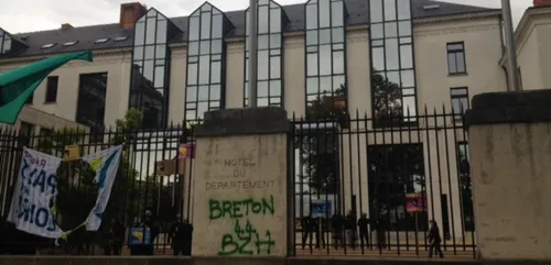 100 000 signatures ! Objectif atteint pour Bretagne Réunie