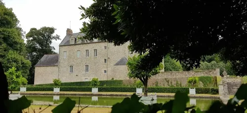 Le Kaiser de la mode, décédé ce mardi, a possédé un château en...
