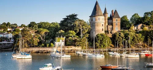 Quelle la ville bretonne la plus vieille ?