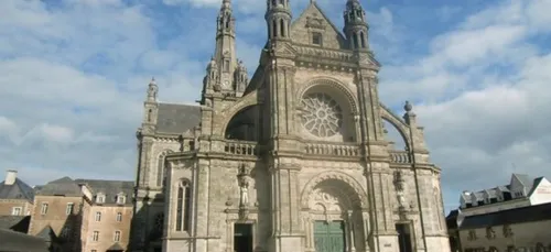 20 000 fidèles à Ste Anne d'Auray