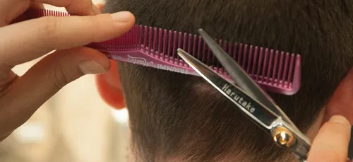 [22] Guingamp, Pascal Burlot est un coiffeur responsable