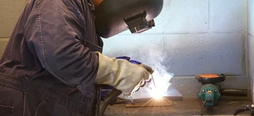 Bastien Peltier de Berné ( 56 ) médaille d'or aux Olympiades des...