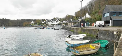 Aire ou cale de carénage au port du Bélon à Moëlan-sur-mer ?