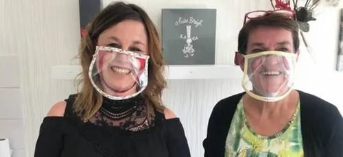 2 BRESTOISES INVENTENT UN MASQUE POUR LES SOURDS ET MALENTENDANTS