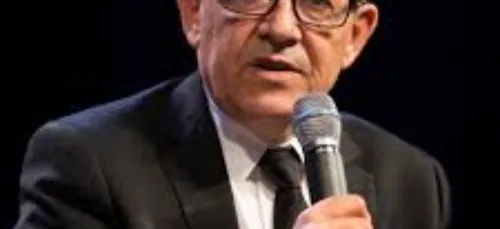 Le Breton Jean-Yves Drian reste aux affaires étrangères