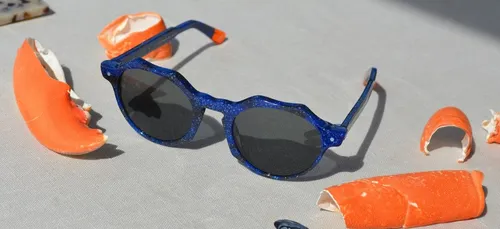 Des lunettes fabriquées avec des coquillages