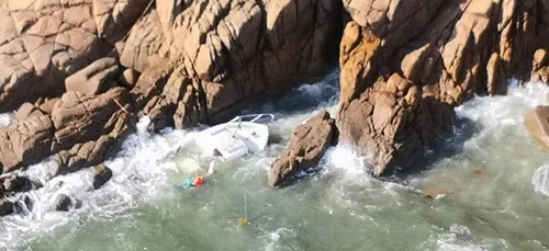Un pêche promenade s'est échoué et a coulé à Port-Manech à Névez (29).