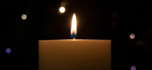 Des milliers de personnes, dans l'Ouest, rendent hommage à Samuel Paty