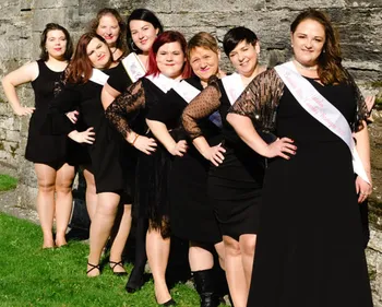 Les Miss Courbes Bretagne font leur Noël solidaire !