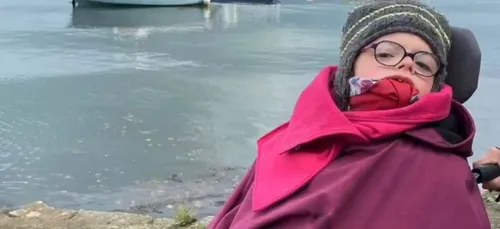 Des légos pour Lucie ! L'appel de sa petite soeur de 8 ans pour lui...