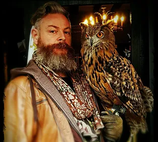 LE DRUIDE SORCIER, FAN D'HARRY POTTER, OUVRE UN UNIVERS MAGIQUE A...