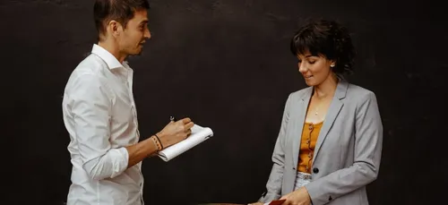 SCRIBEUSE, REDACTRICE DE CONTES DE FAITS