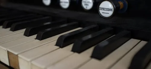L harmonium de l'église Saint-Pierre à Retiers (35) va être restauré.
