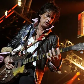 Joe Perry à l'hôpital après un concert