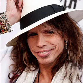 Steven Tyler dit avoir sniffé "la moitié du Pérou"