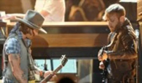 The Black Keys et Johnny Depp ensemble sur scène !