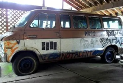 Le van décoré par Kurt Cobain de nouveau en vente sur eBay !