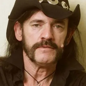 Lemmy arrête le whisky... pour se mettre à la vodka !