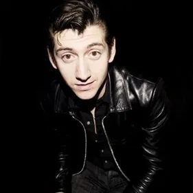 Alex Turner "pas pressé" de passer à la suite avec les Arctic Monkeys