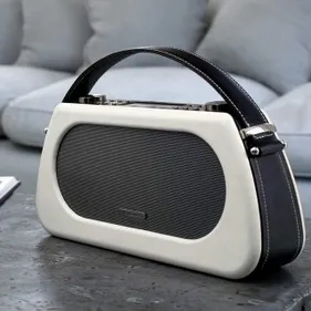 Gagnez un poste View Quest avec le Morning Rock de OÜI FM (6h-9h)