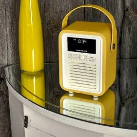 Gagnez un poste RNT View Quest Retro Mini dans Cocktail (19h-23h)