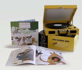 Une mini platine vinyle et une compilation pour les petits