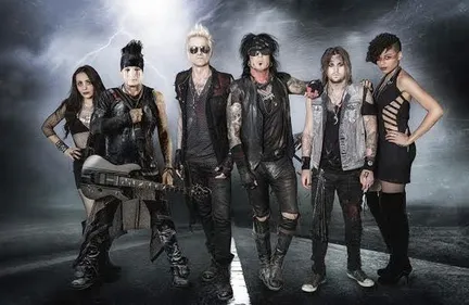 Sixx:AM annonce la sortie d'un nouvel album