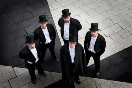 The Hives annoncent une tournée virtuelle