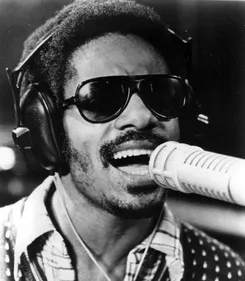 Stevie Wonder sort deux nouveaux morceaux