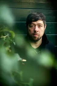 H-Burns part en tournée défendre son nouvel album