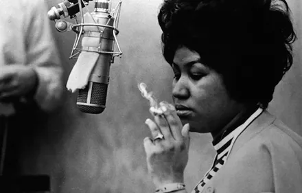 Aretha Franklin va dire au revoir... mais pas sans avoir sorti un...