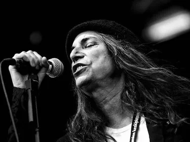 Patti Smith reçoit la plus grande distinction de la ville de Paris