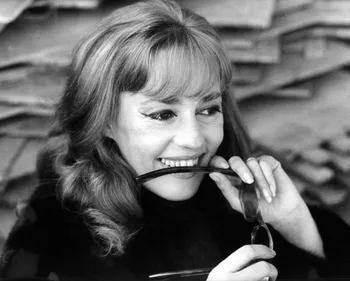 L'interprète du "Tourbillon de la vie" s'en est allée pour son...