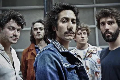 Feu! Chatterton explore un monde nouveau