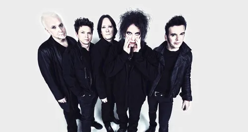 The Cure : Trois albums en préparation