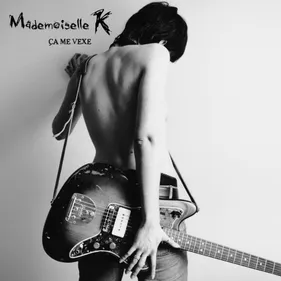 Mademoiselle K annonce une tournée française