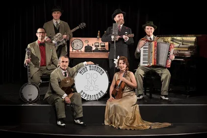 Dionysos vous emmène dans sa machine à explorer le temps