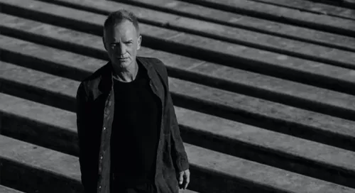Sting revient avec un nouveau single et un album