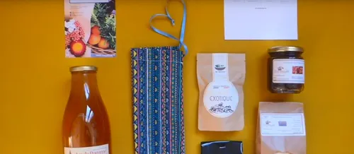 Des créateurs mettent la Mayenne en boîte pour Noël ! [Vidéo]