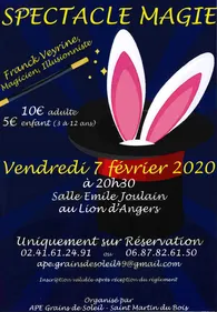 Le magicien Franck Veyrine en spectacle au Lion d'Angers