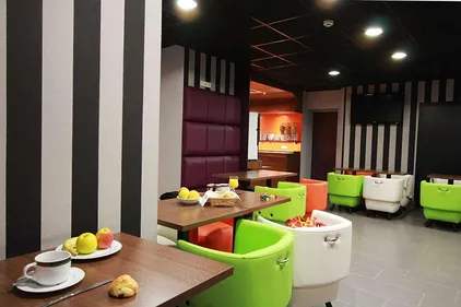 En Mayenne, une action pour soutenir les hôtels et le commerce local