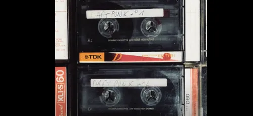 Un DJ set totalement inédit des Daft Punk refait surface et il est...